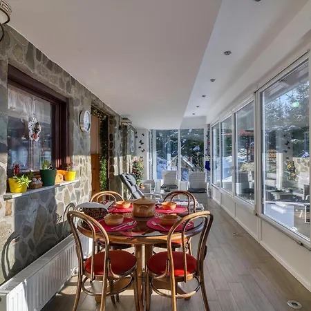Villa Forest Retreat Bonidesa - Terrace & Jacuzzi - Happy Rentals *