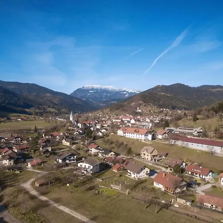 Forest Retreat Bonidesa - Terrace & Jacuzzi - Happy Rentals