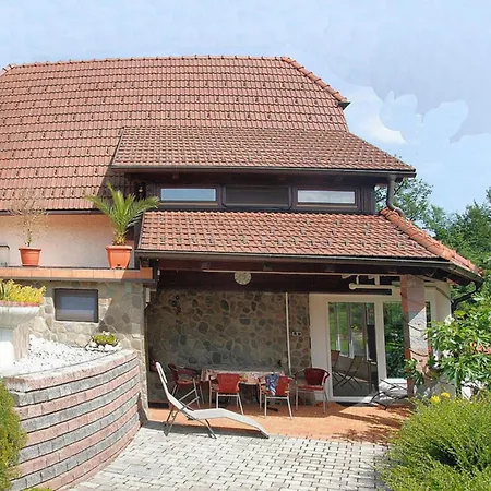 Bonidesa House With Whirlpool - Happy Villa