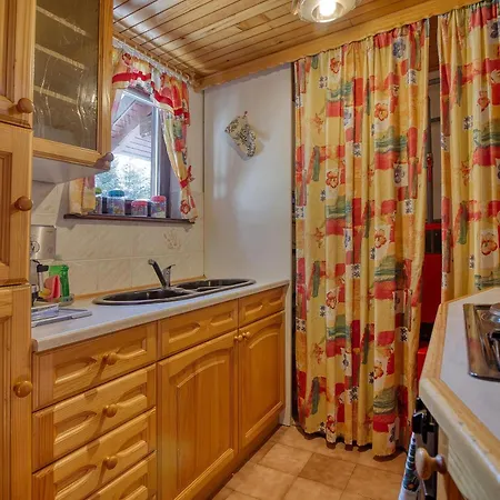 Forest Retreat Bonidesa - Terrace & Jacuzzi - Happy Rentals
