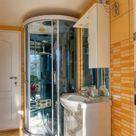 Forest Retreat Bonidesa - Terrace & Jacuzzi - Happy Rentals Villa Ljubno
