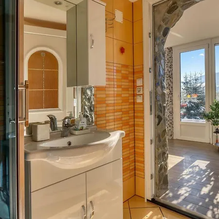 Forest Retreat Bonidesa - Terrace & Jacuzzi - Happy Rentals Ljubno