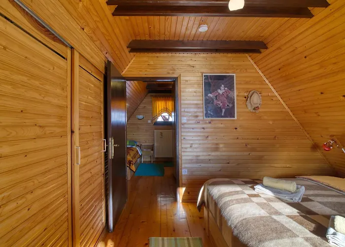 Bonidesa House With Whirlpool - Happy Villa