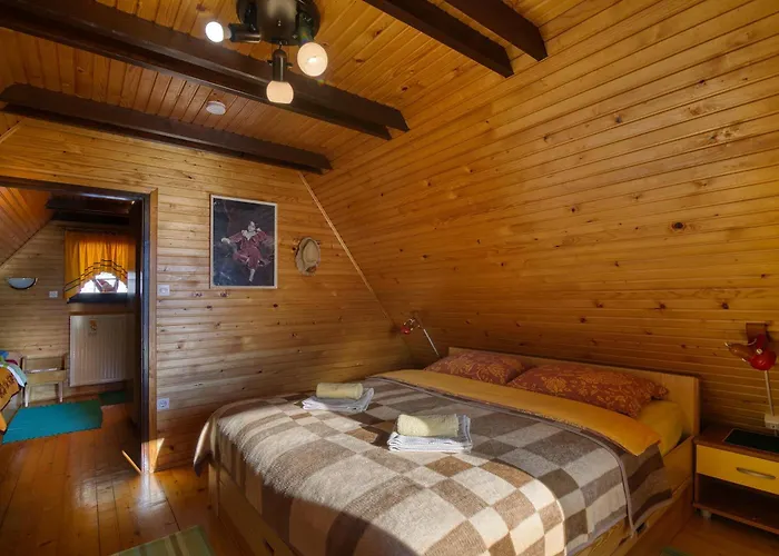 Bonidesa House With Whirlpool - Happy *