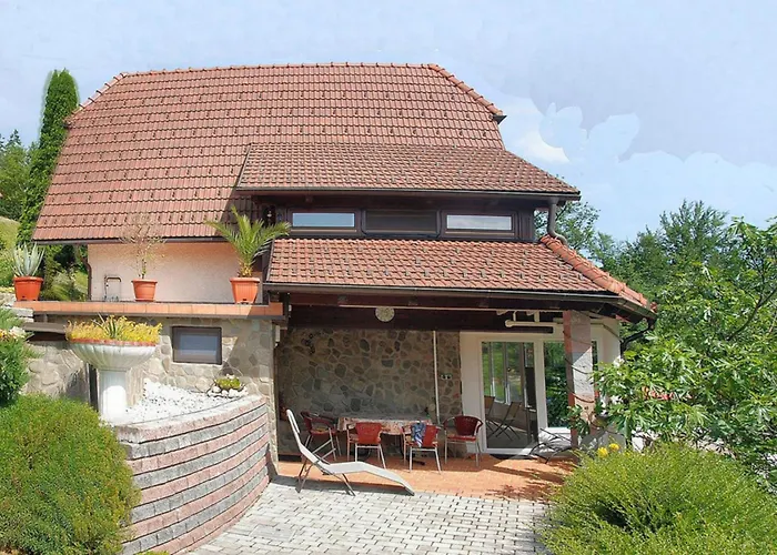 Bonidesa House With Whirlpool - Happy Villa