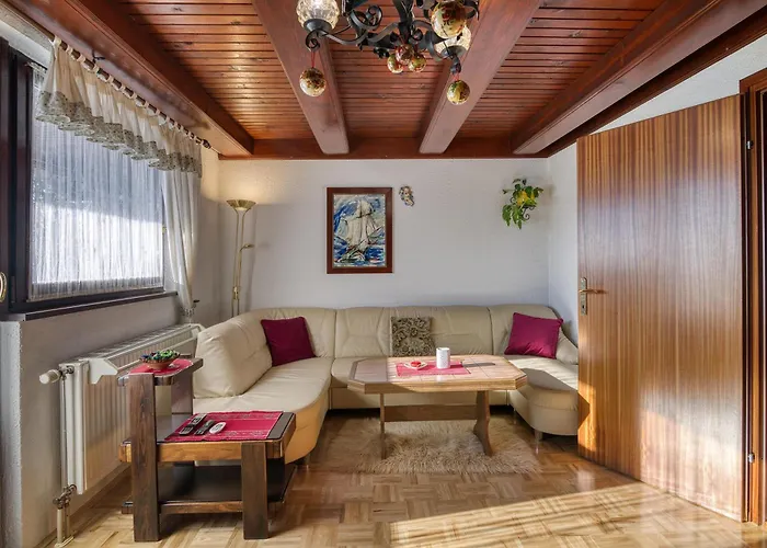 Villa Bonidesa House With Whirlpool - Happy